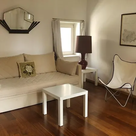 Casa Del Vicolo بيت للعطل